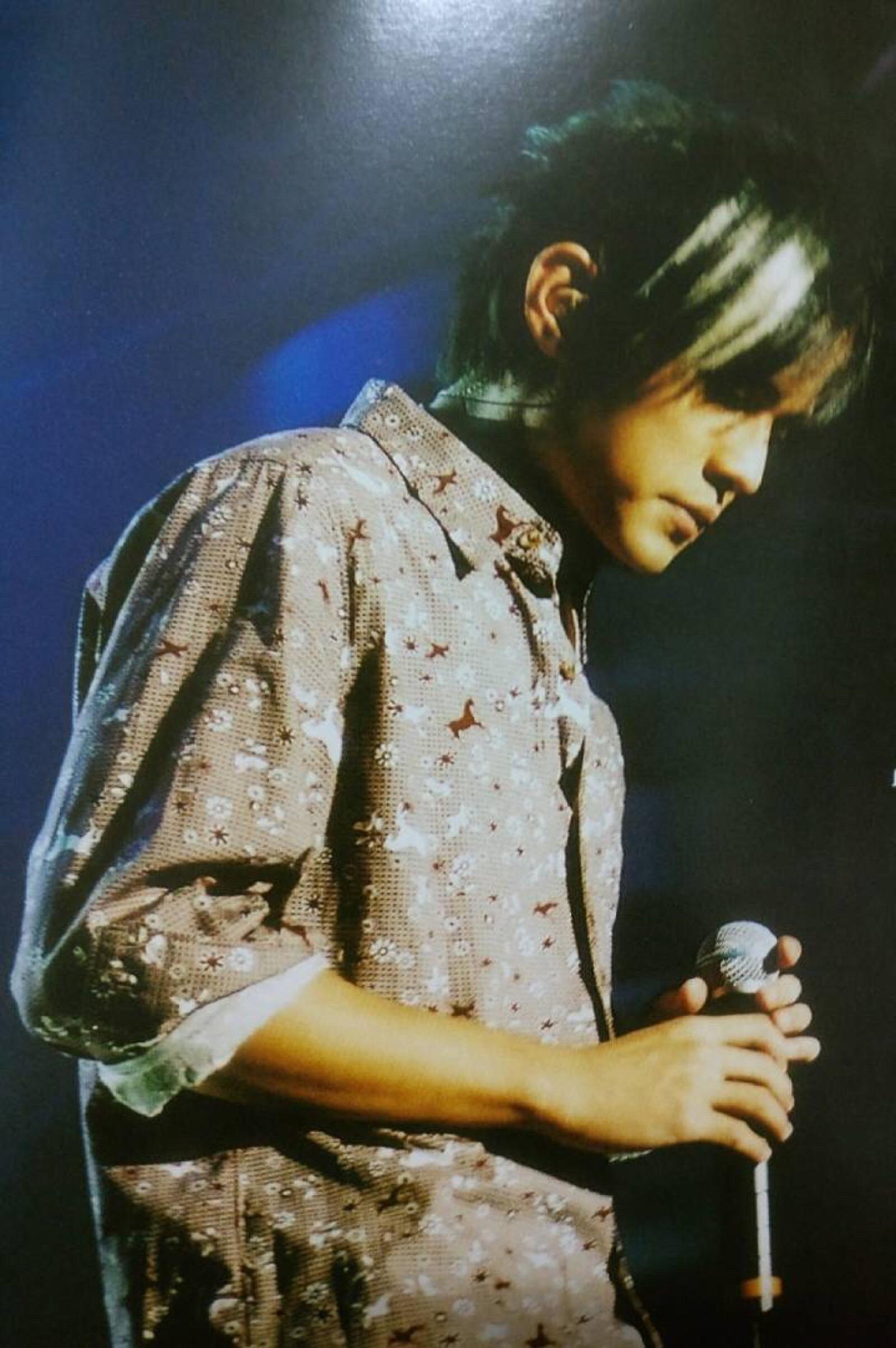 大家有没有周杰伦早期留狼尾的照片