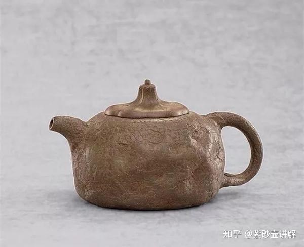 中国茶器　紫砂壺　宜興 在銘 朱泥 菊形 急須 底款：顧景舟 中国茶器 紫砂壺 宜興 在銘 朱泥 菊形 急須 底款：顧景舟 - メルカリ