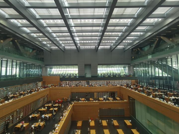 中国国家图书馆排队入馆   要早点来