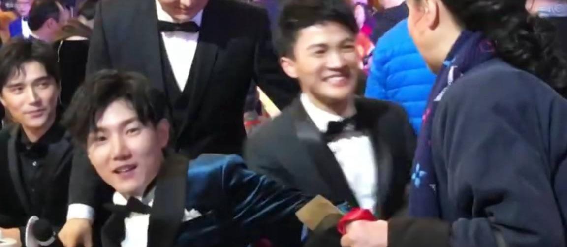 如何定义歌手的类型 周深为何学美声却转成了唱流行 知乎