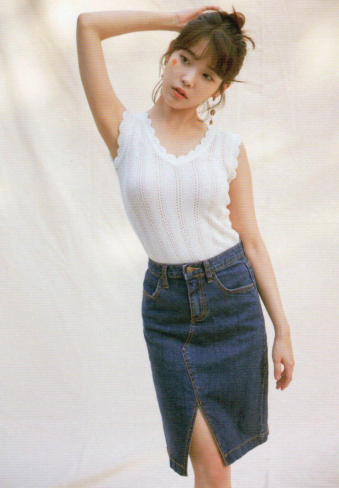 有没有iu丸子头吊带的照片?