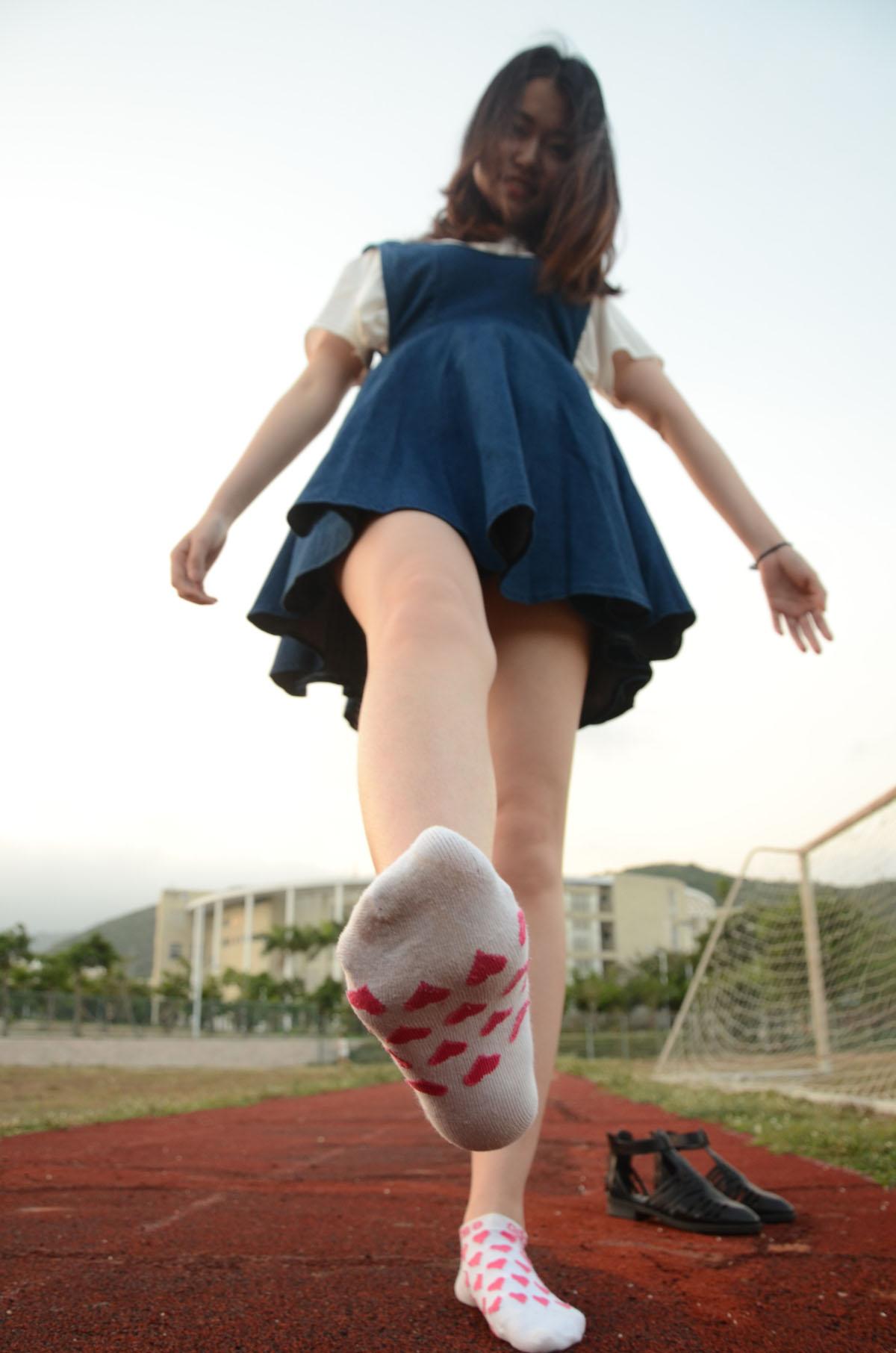 [合集]恋足系列《战前女神》套图143期+特辑+封山之作打包[32.6G]-佳人吧