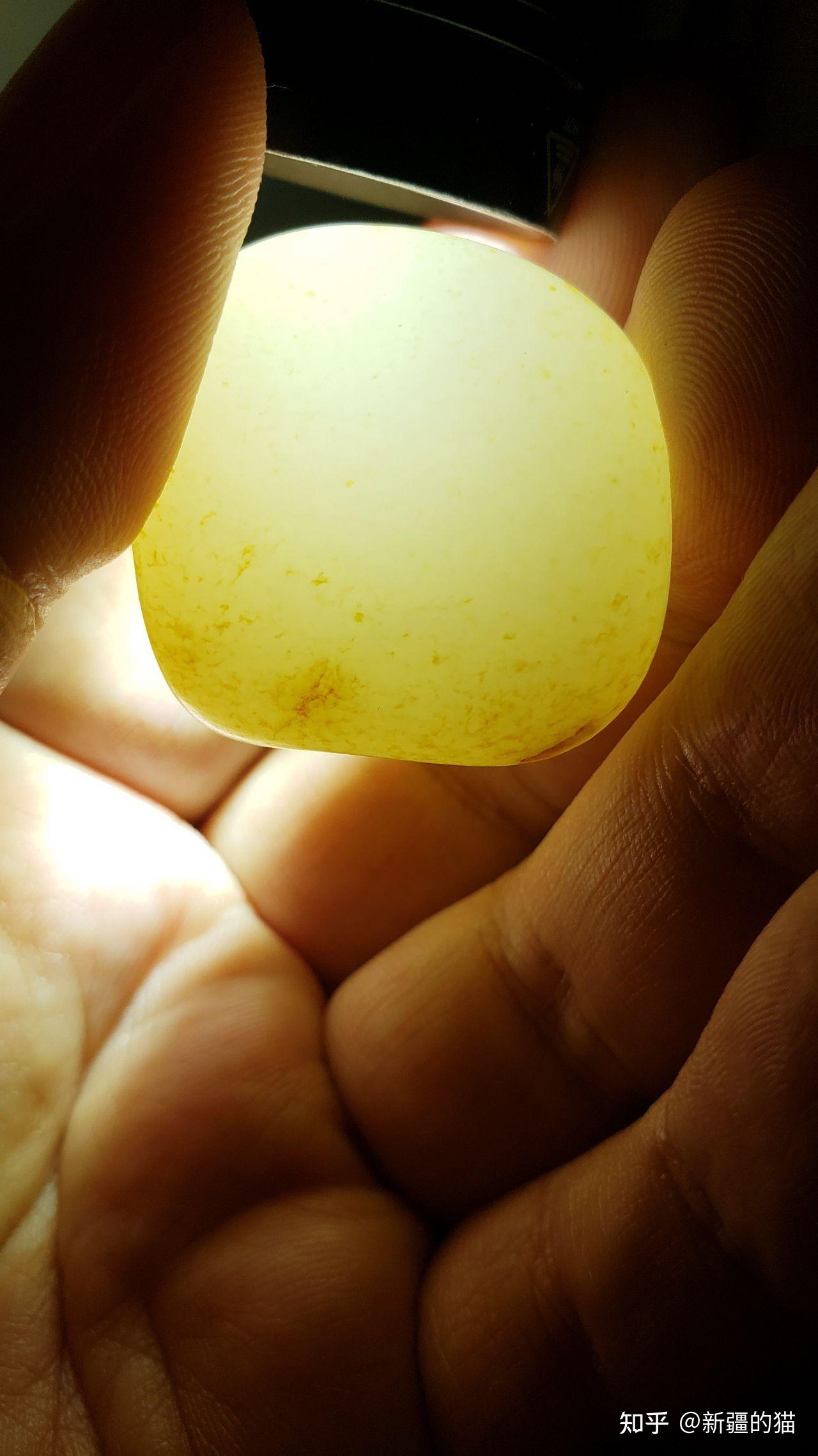 玉石用什么灯光照才能有晶莹剔透的效果? - 知乎