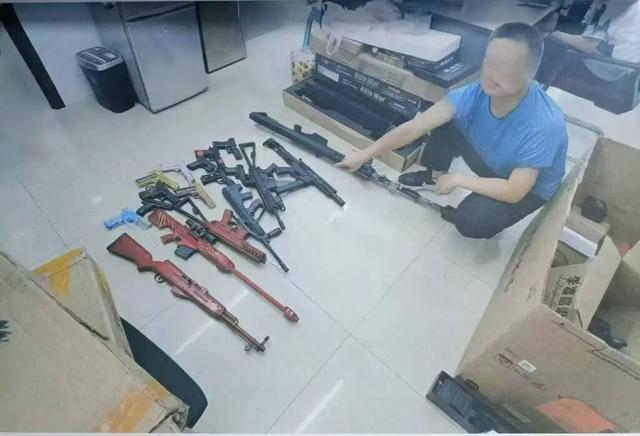 中学历史教师买卖玩具枪获利五千元，被认定为真枪，获刑 3 年，家属申诉被驳回，这样量刑你觉得合理吗？