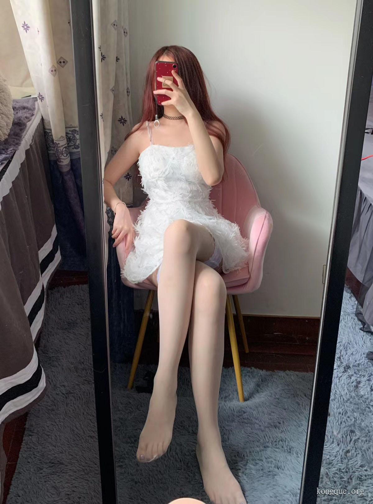 图片[2]-提袜少女 – 朋友圈收费系列套图&视频-佳人吧