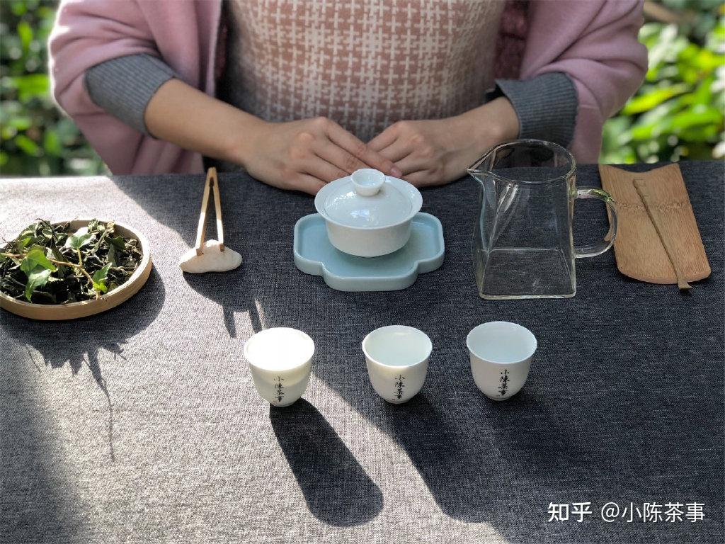 泡茶、倒茶、分茶、递茶、换茶，一次说清5个茶桌礼仪，很实用 - 知乎
