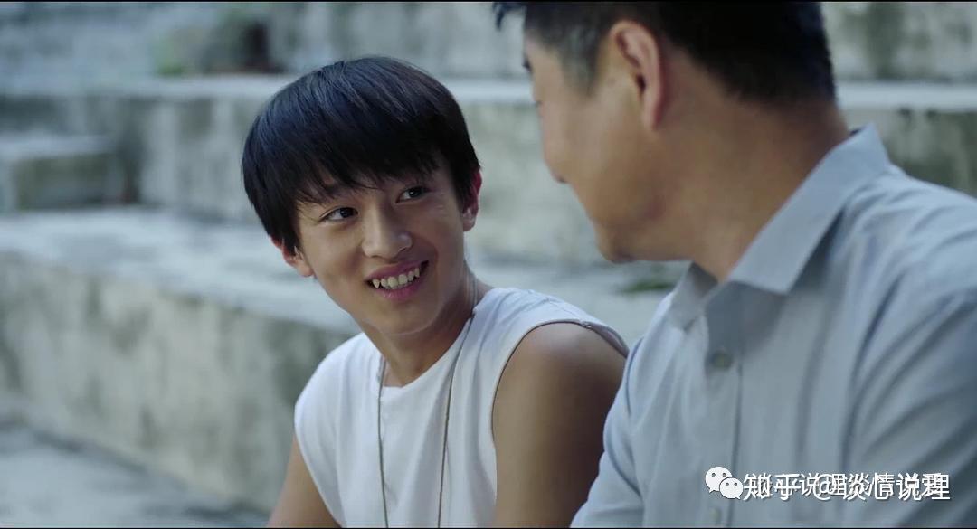 电视剧《隐秘的角落》和原著《坏小孩》有哪些情节不同之处?