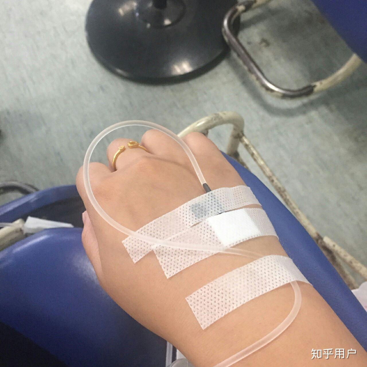 有没有输液的照片我给老师请的病假她要我发照片给她