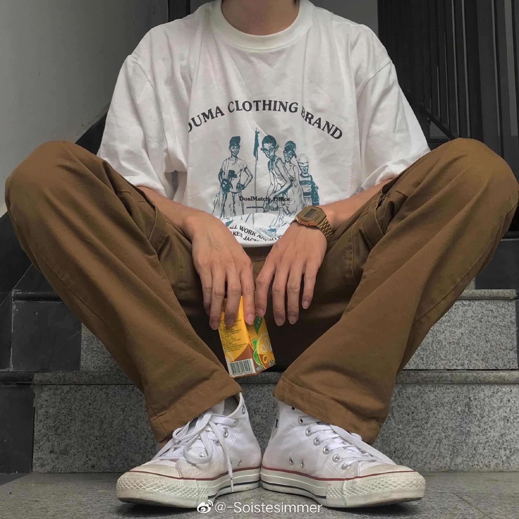 女生觉得男生穿帆布鞋很娘吗