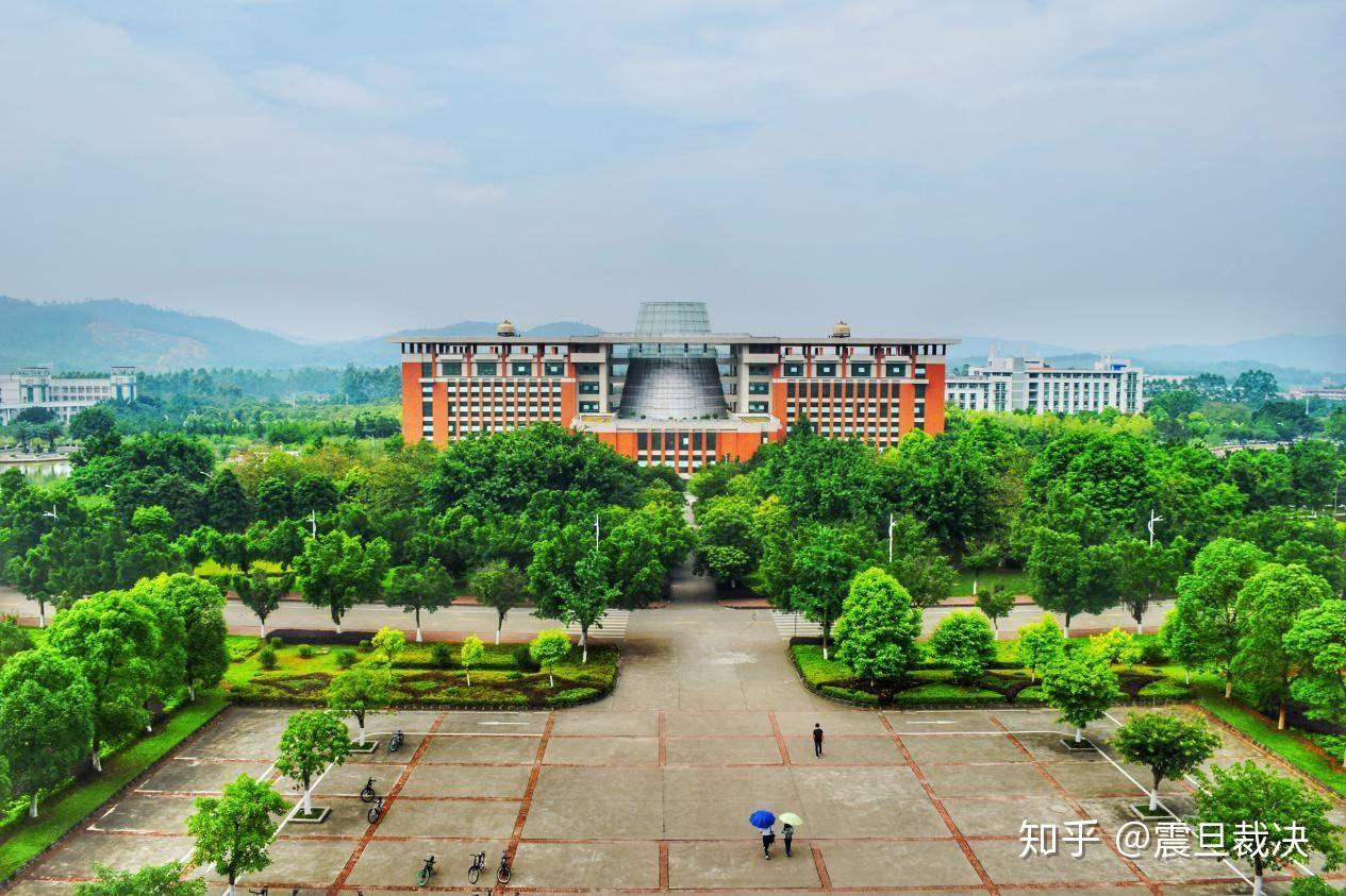 韶关学院的图书馆或教室环境如何是否适合上自习