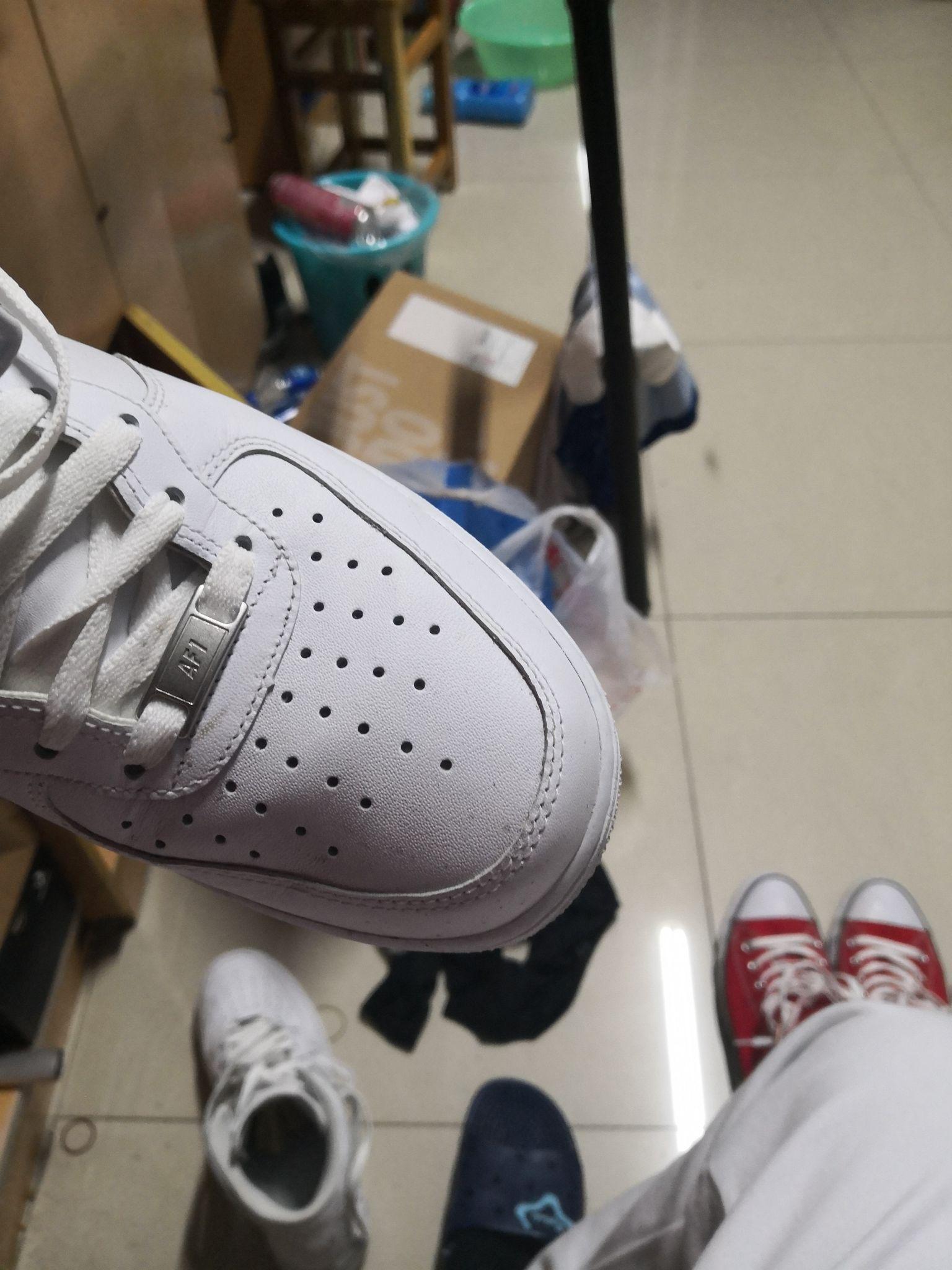 耐克空军一号鞋头凹陷? - 知乎