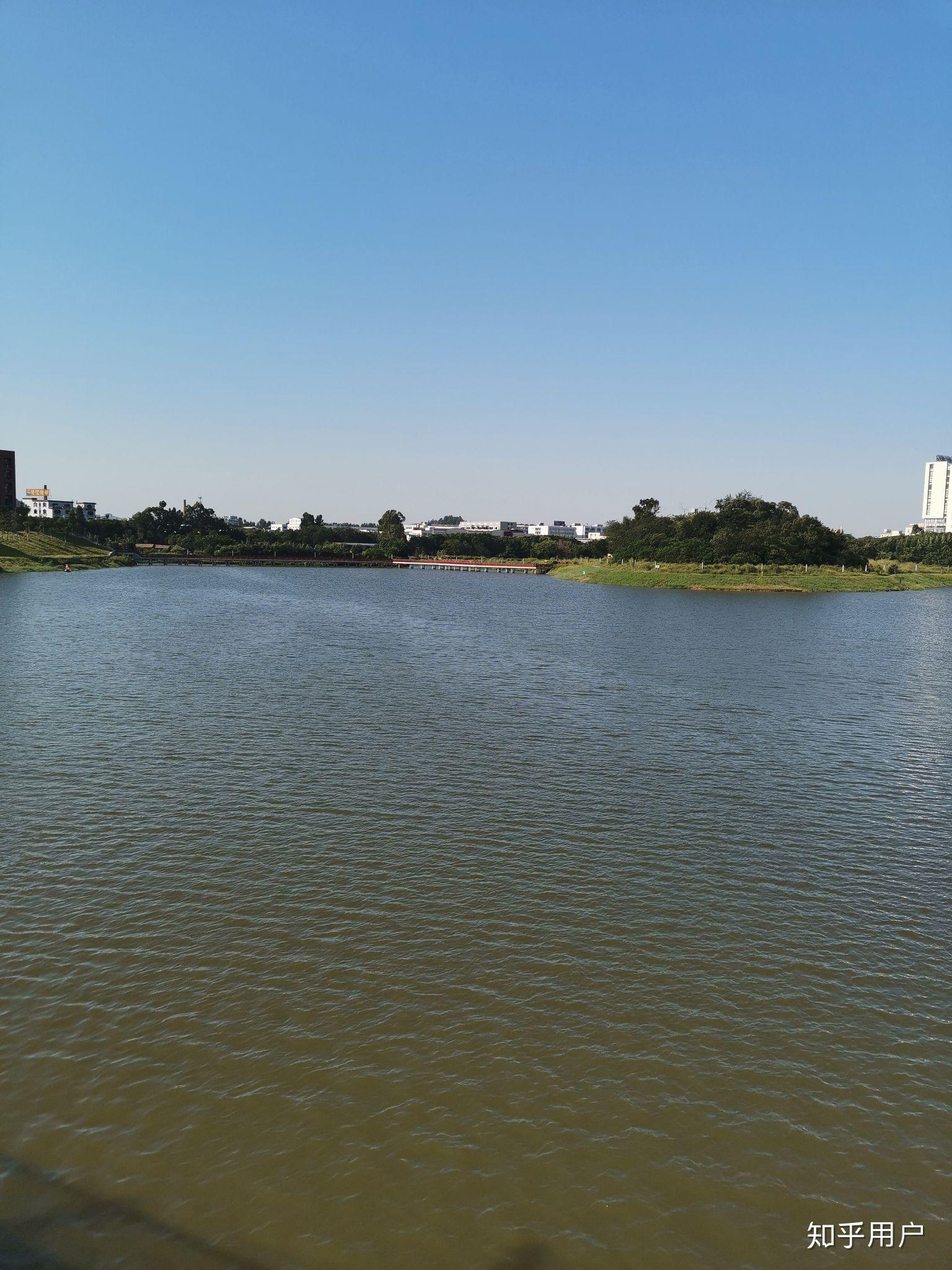 佛山科学技术学院的仙溪校区环境怎么样很偏远的话一般去哪里玩