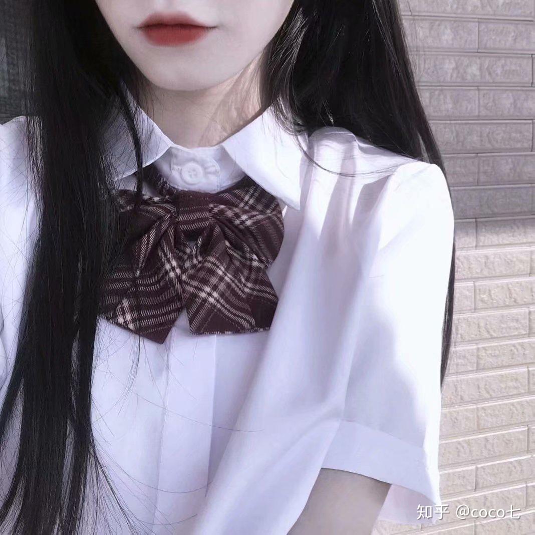 有没有穿jk的女头像? - 知乎