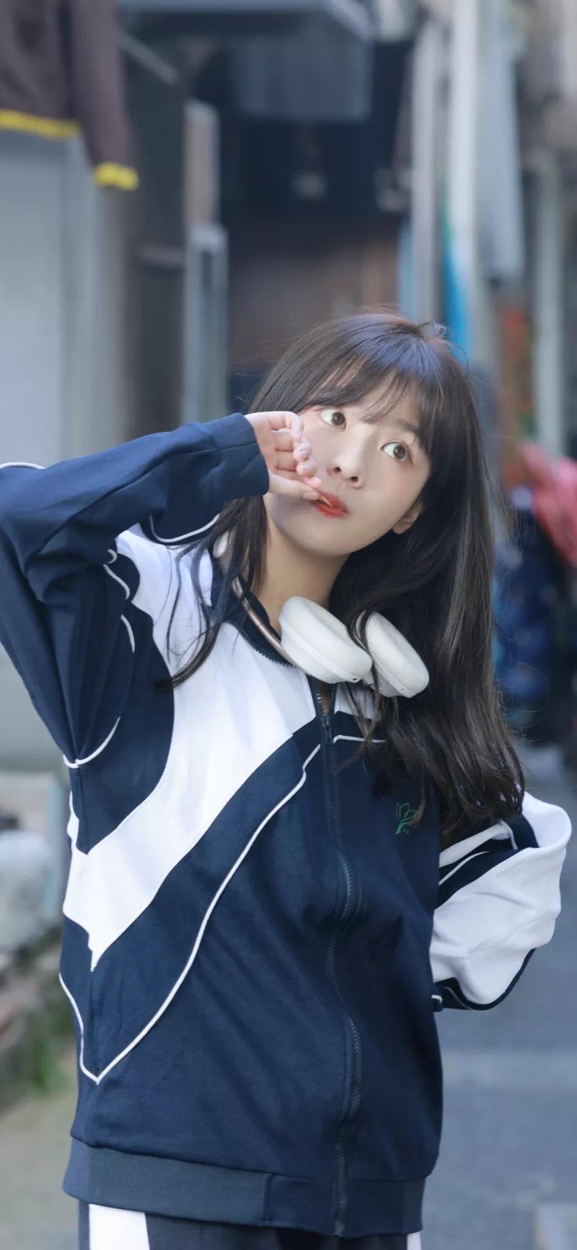 有没有性感美女姐姐的壁纸