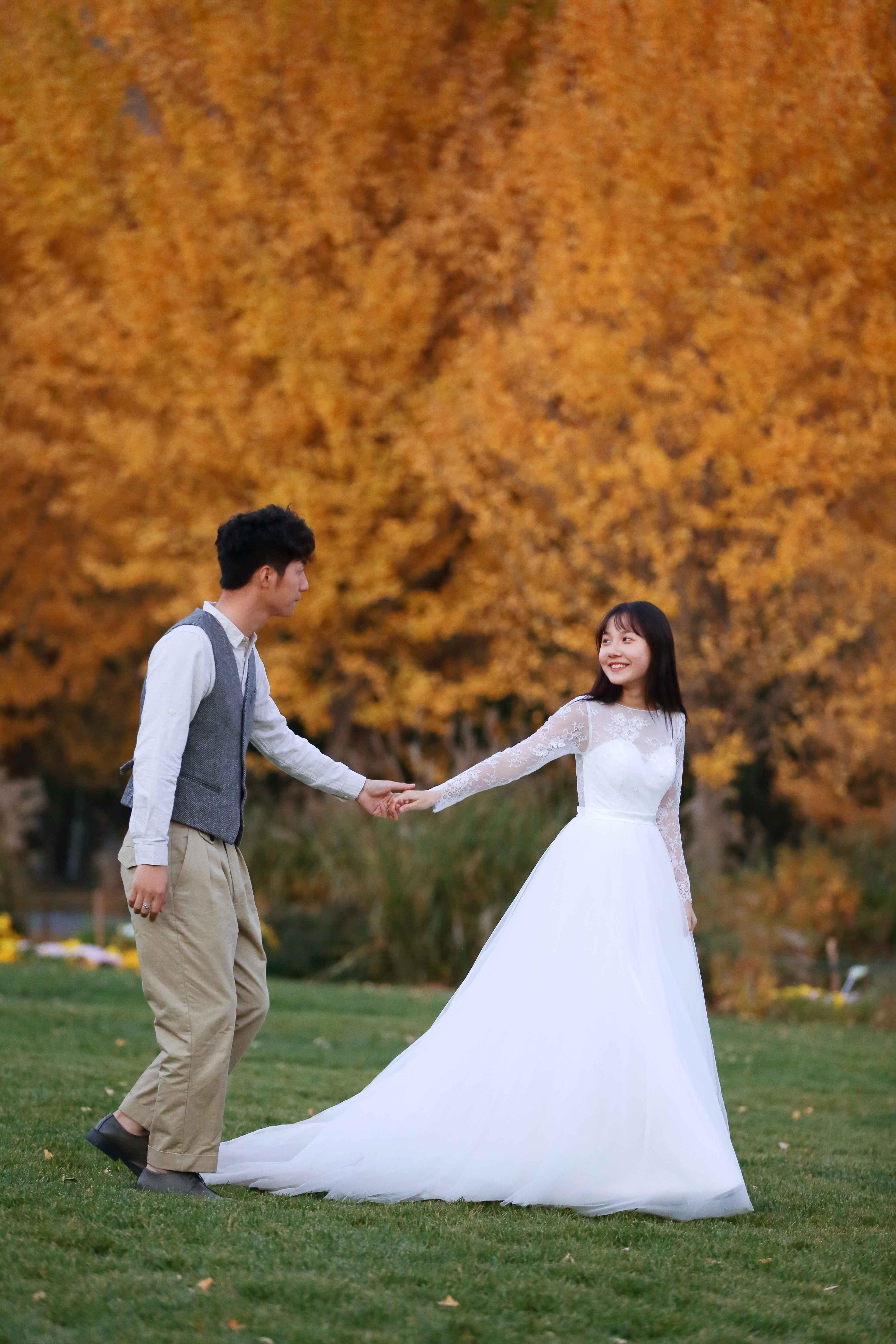 想在青岛拍婚纱照大概几月份外拍比较好