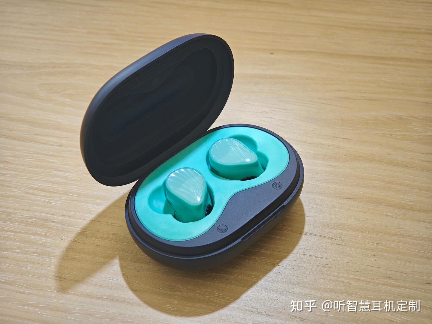 还在用普通耳机听歌？这款运动耳机自带AI私教，撸铁跑步全都能用