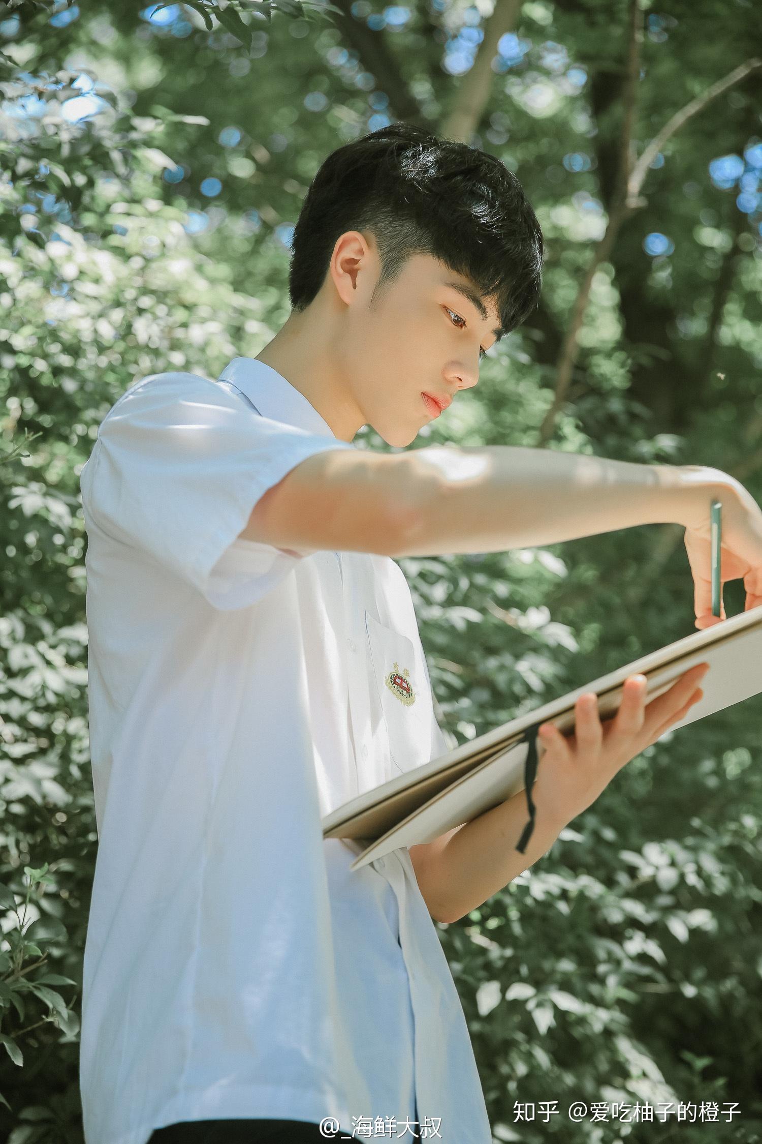 你们学校有校花或者校草吗