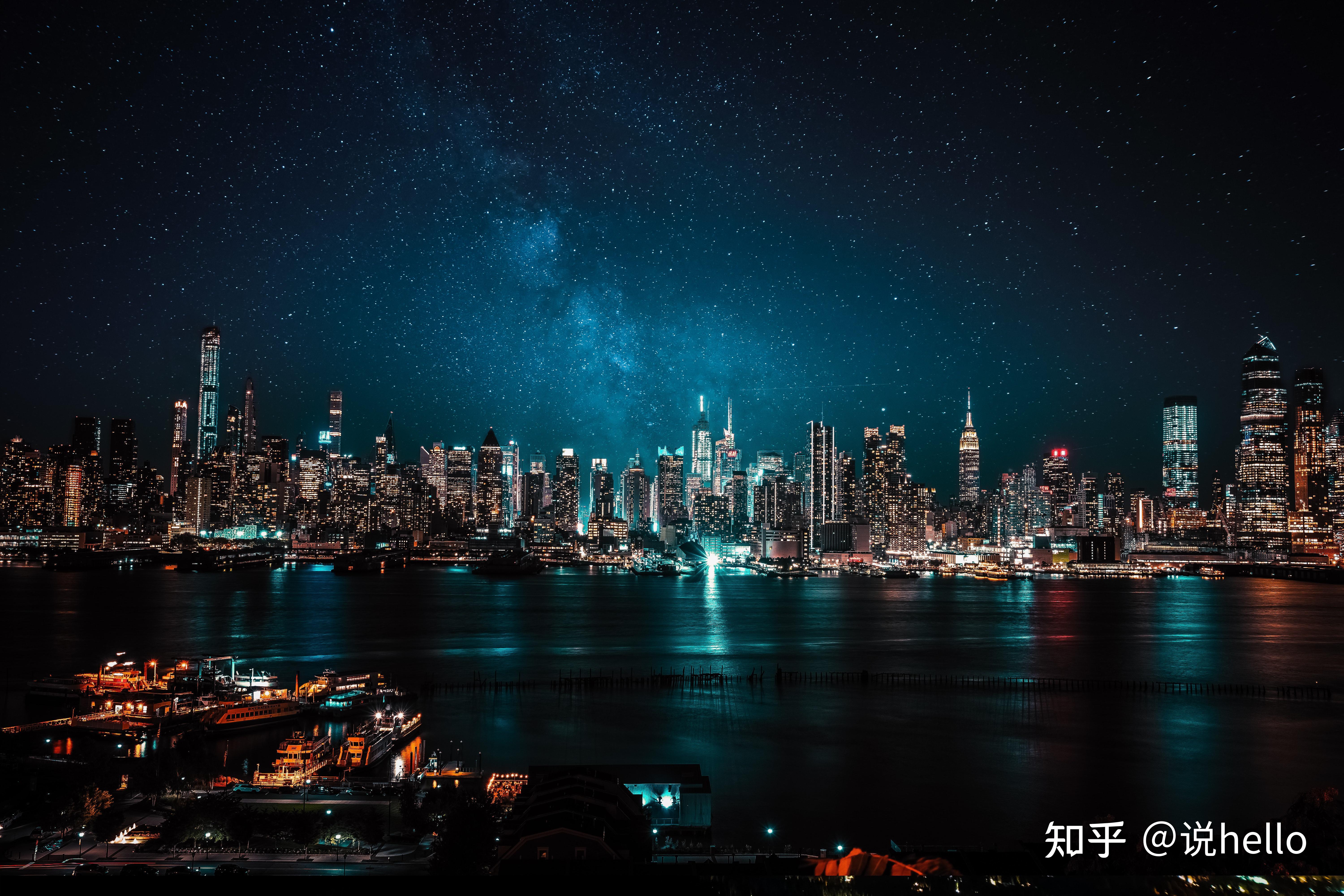 有哪些好看的全面屏手机壁纸或微信聊天背景图片?