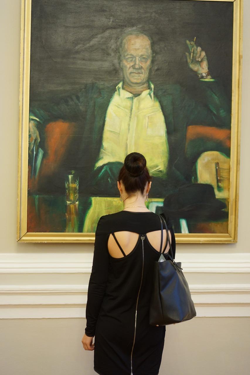 神秘的红墙黄瓦