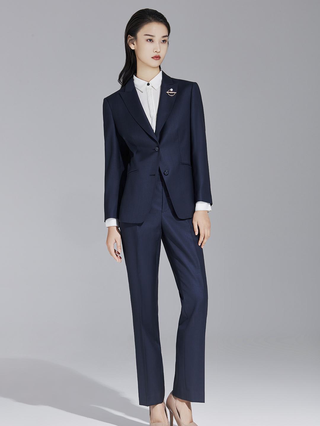 公务员面试穿这个颜色的西装可以吗? - 知乎