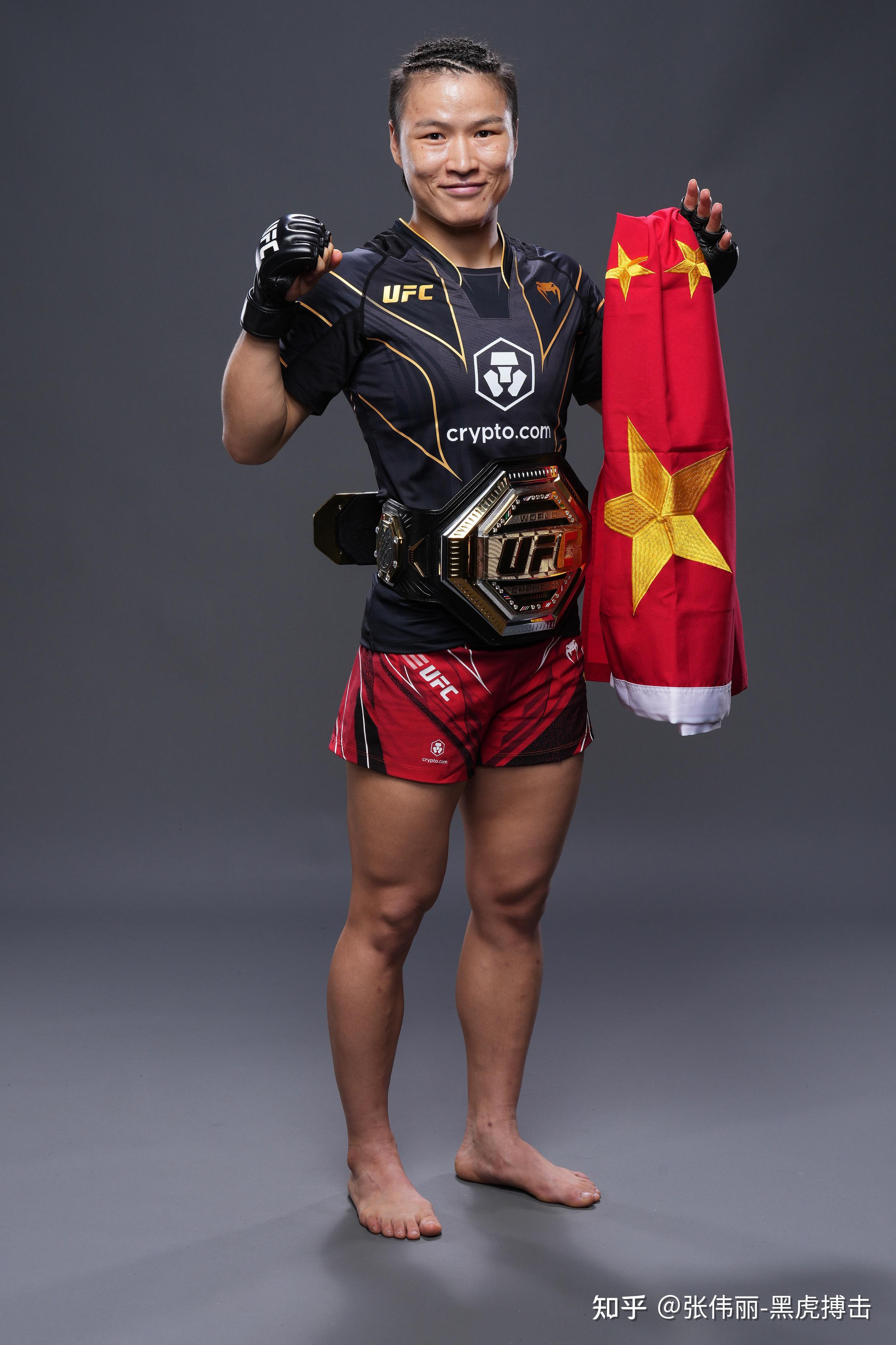 这三年来她经历了哪些变化? - 知乎