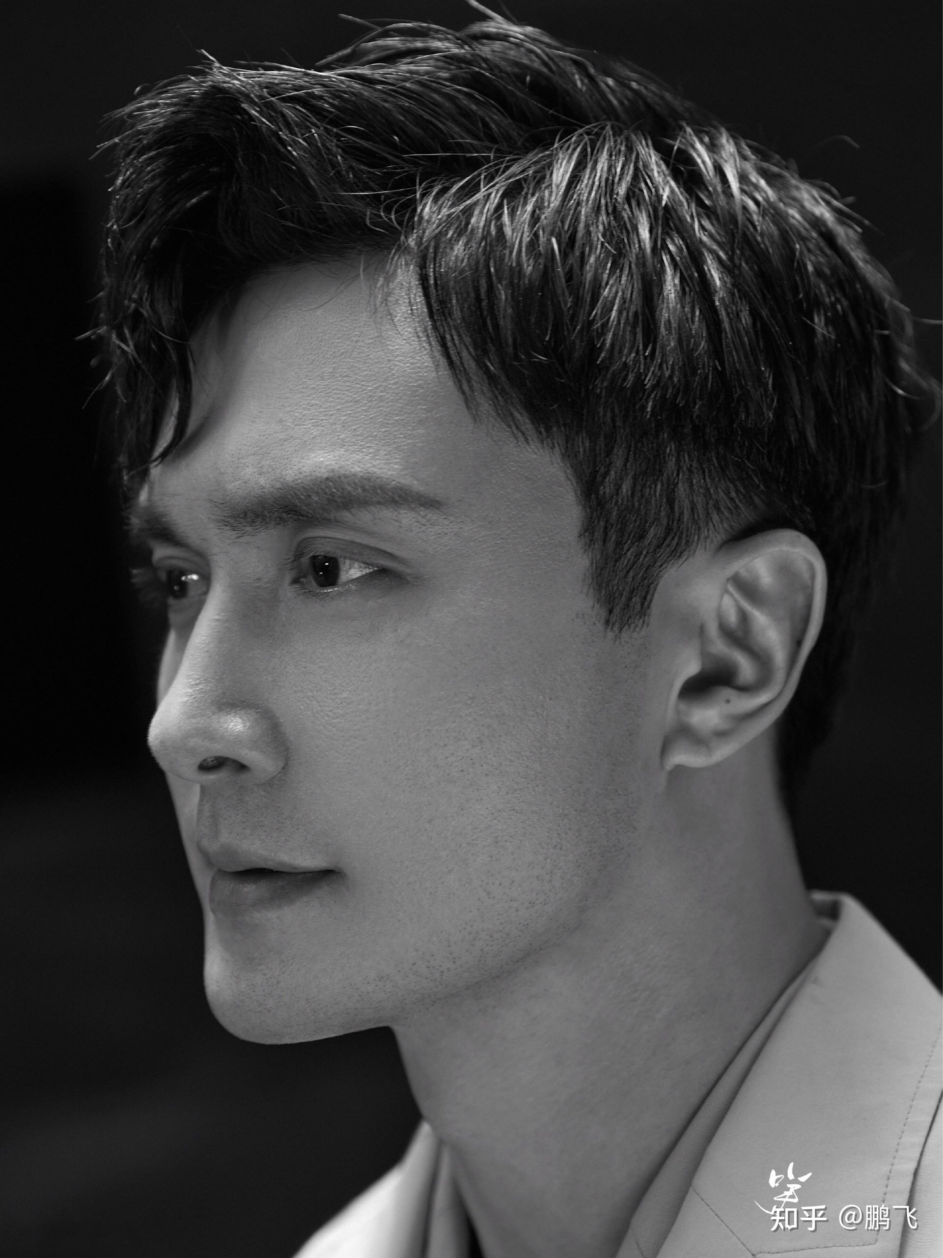 国内年轻一代有比较有阳刚之气的男明星吗