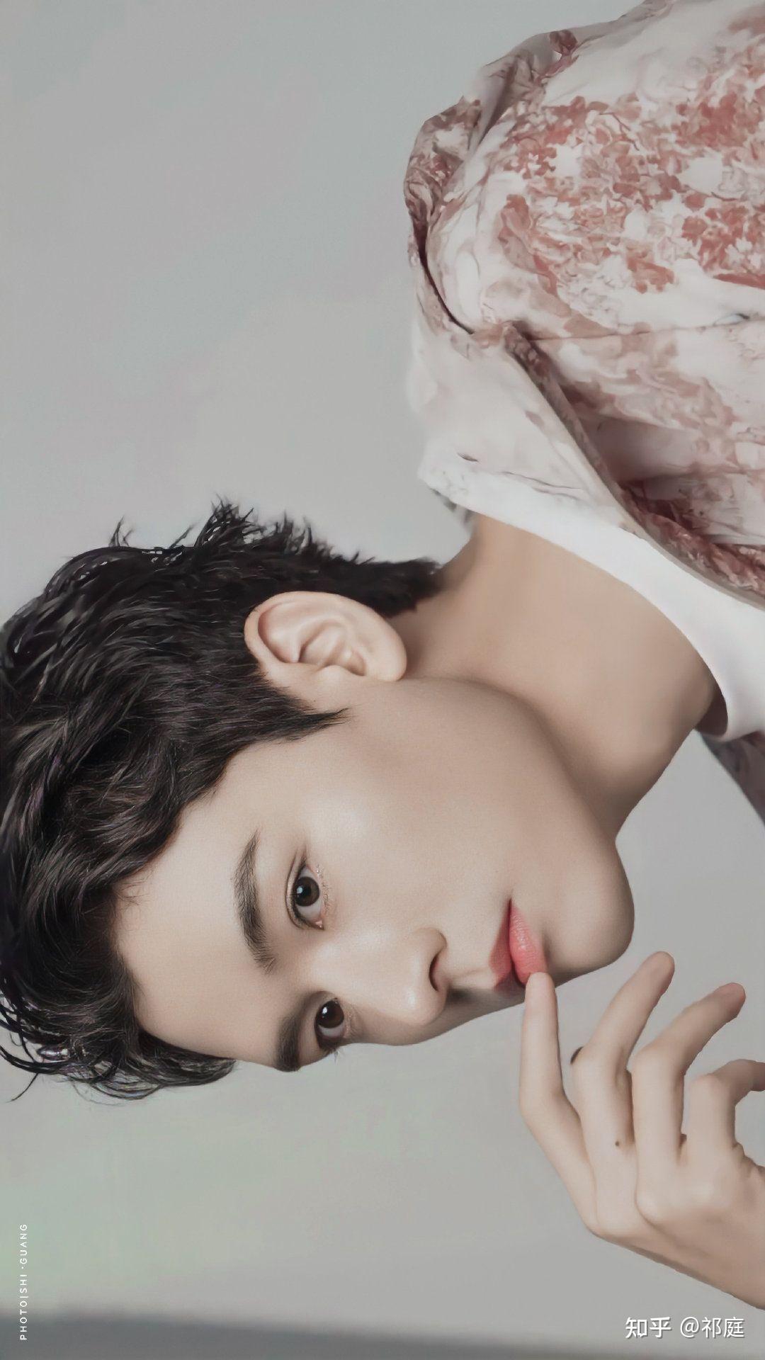 有没有人可以分享一下龚俊的无水印神图呀