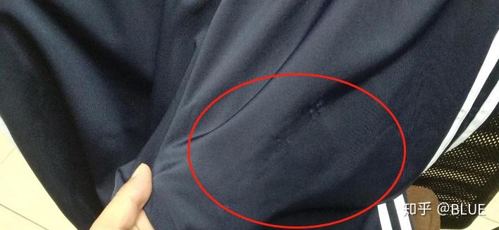 大家有没有发现骑共享单车会磨裤子,我已经磨坏三条了. - 知乎