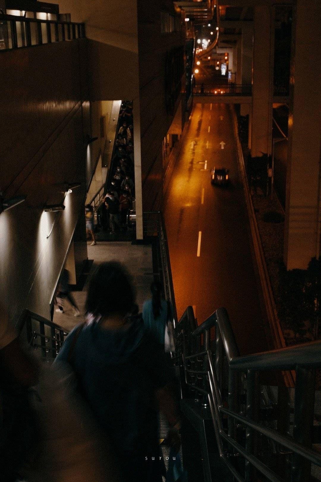 请问有没有看起来有点孤独寂寞冷清的壁纸