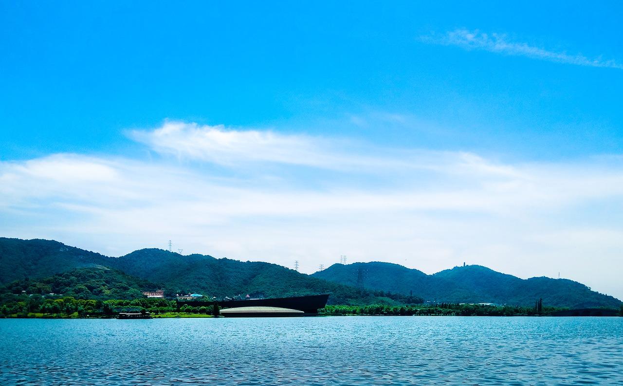 余杭星桥站在哪里