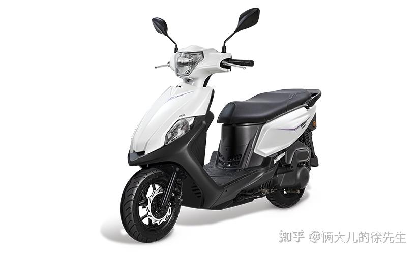 油耗1.67L、续航350km、CBS刹车,三阳迪爵125踏板,售价6980元