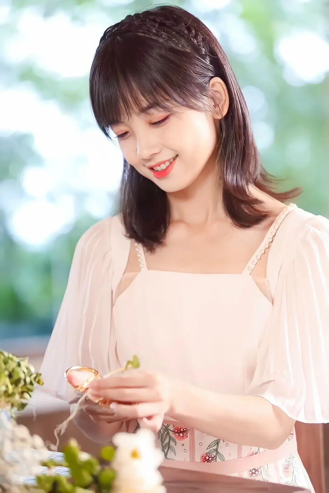 请问大家有哪些王冰冰的壁纸或美图吗? - 知乎