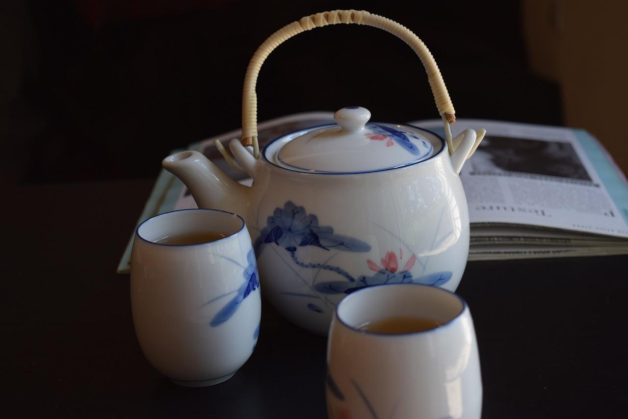 3. 陶瓷杯韵雅致