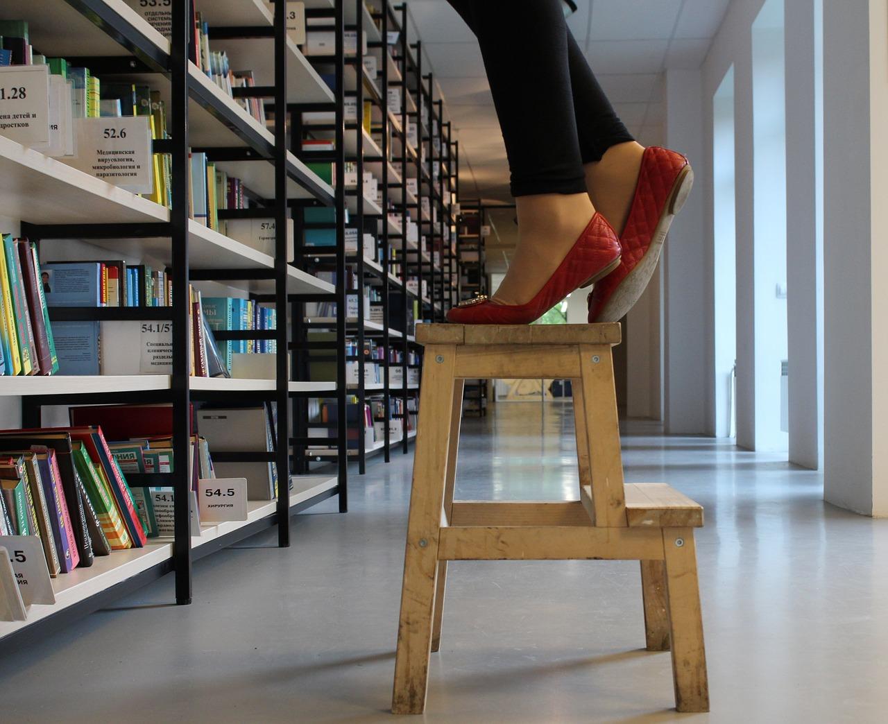 床尾凳高度多少合适