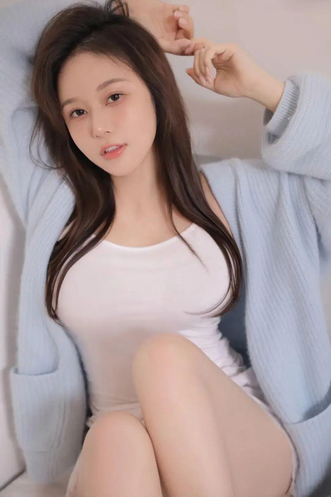 男生喜欢甜甜的女生还是喜欢成熟的女生?