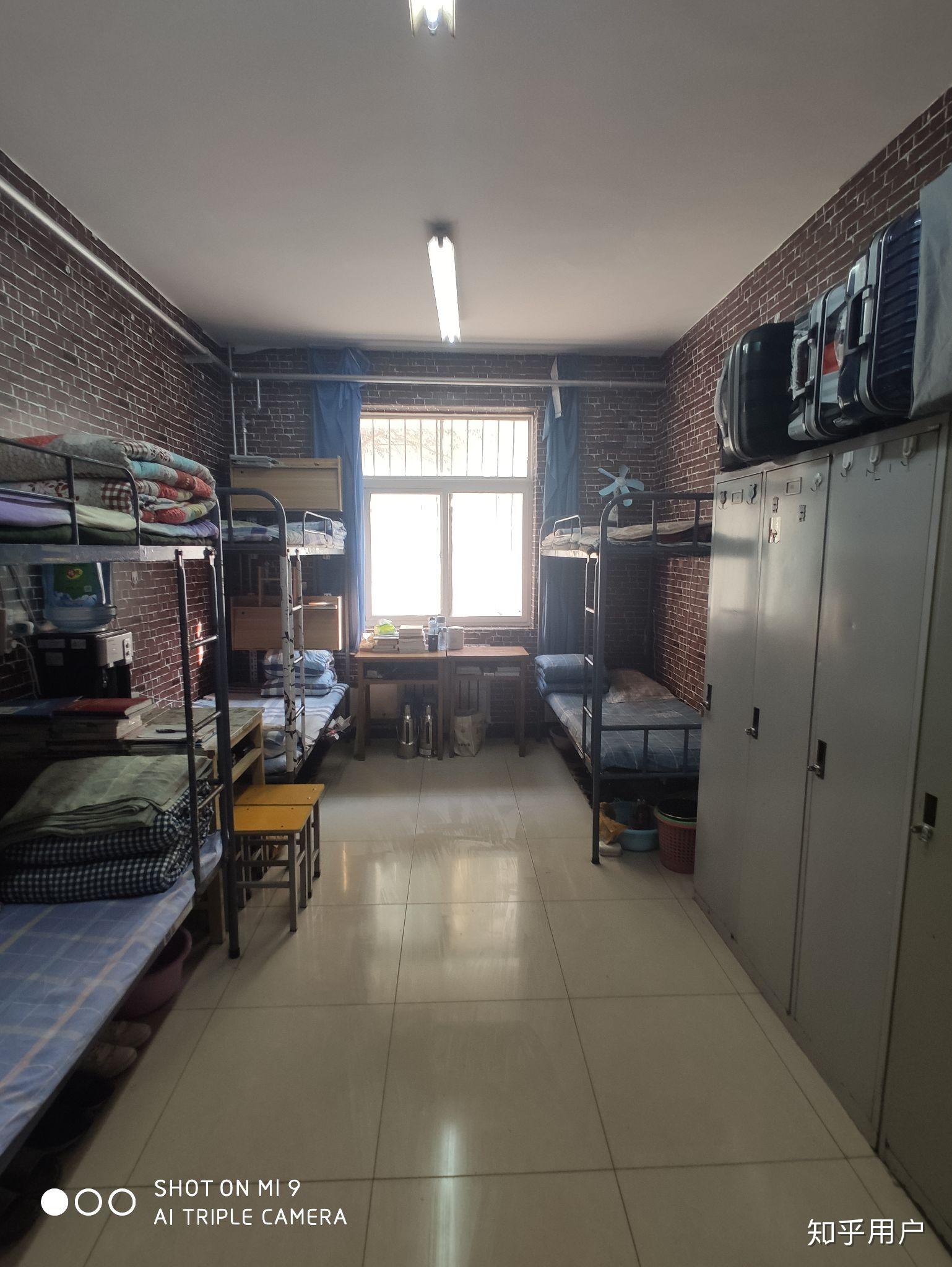 燕山大学里仁学院住宿环境是什么样的