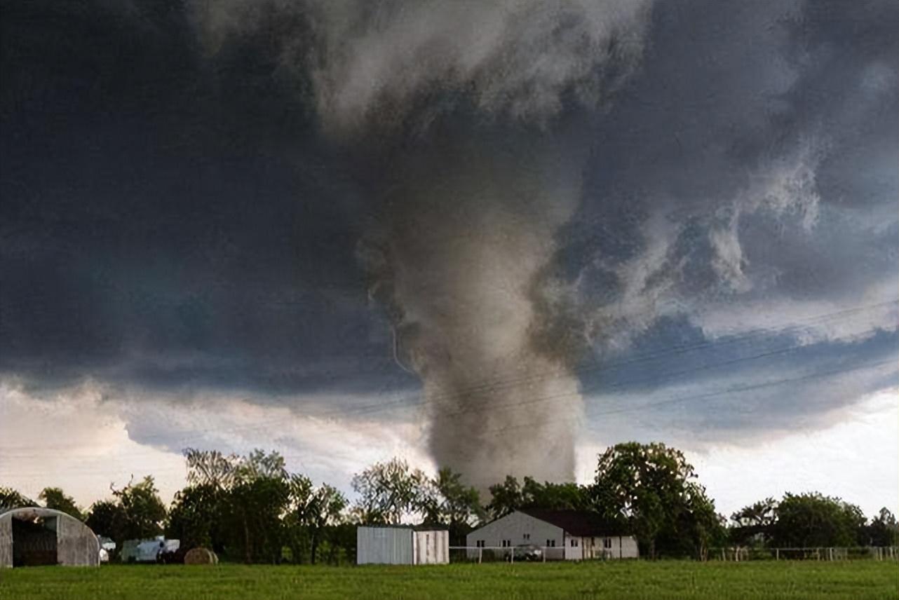 一天15场龙卷风，风速超17级台风，美国中部又遭风灾！龙卷风为何偏爱美国- 知乎