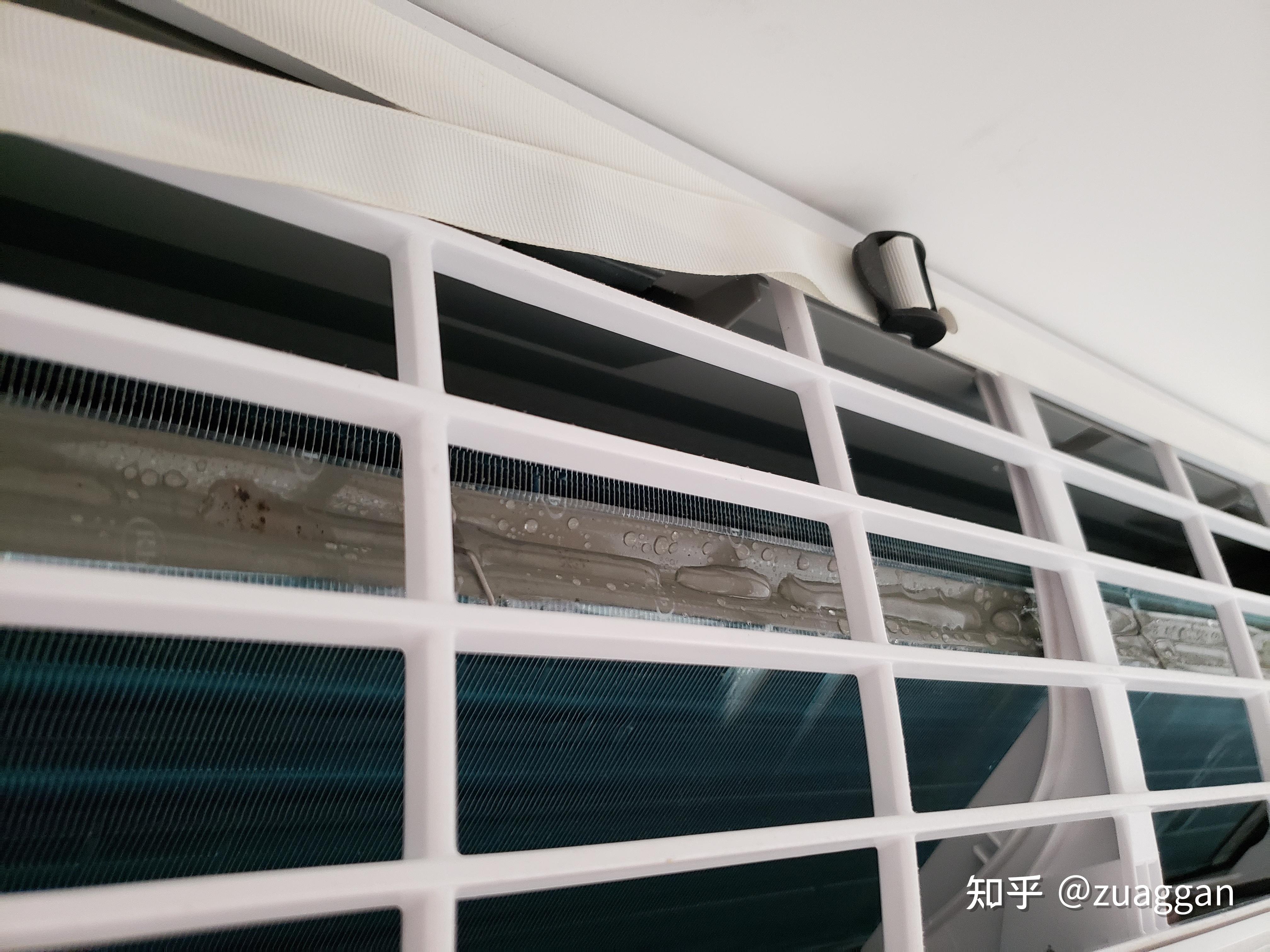 壁挂空调进风口处散热器上面粘一条胶带干嘛的? - 知乎