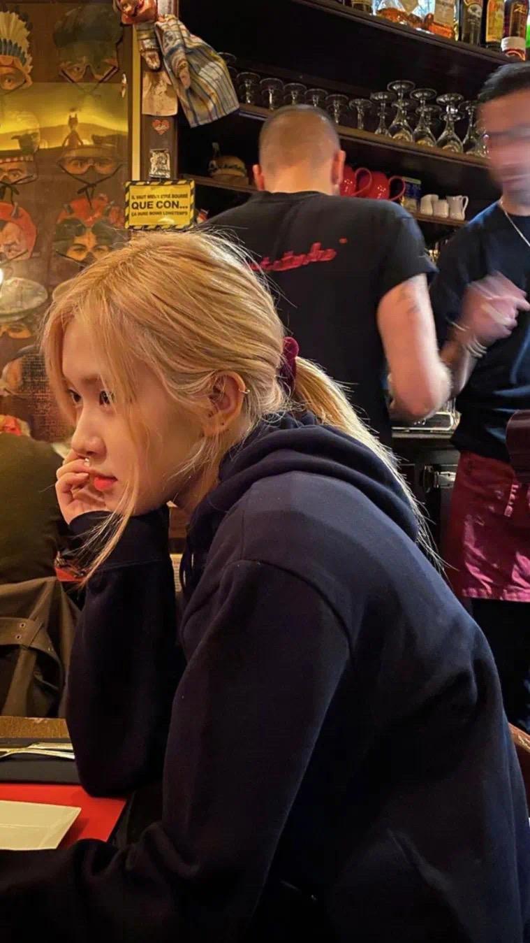 BLACKPINK | Rosé朴彩英高清壁纸 - 知乎
