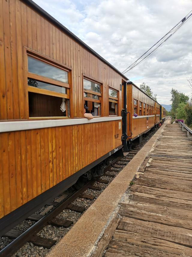 國內有哪些經典的火車旅行路線