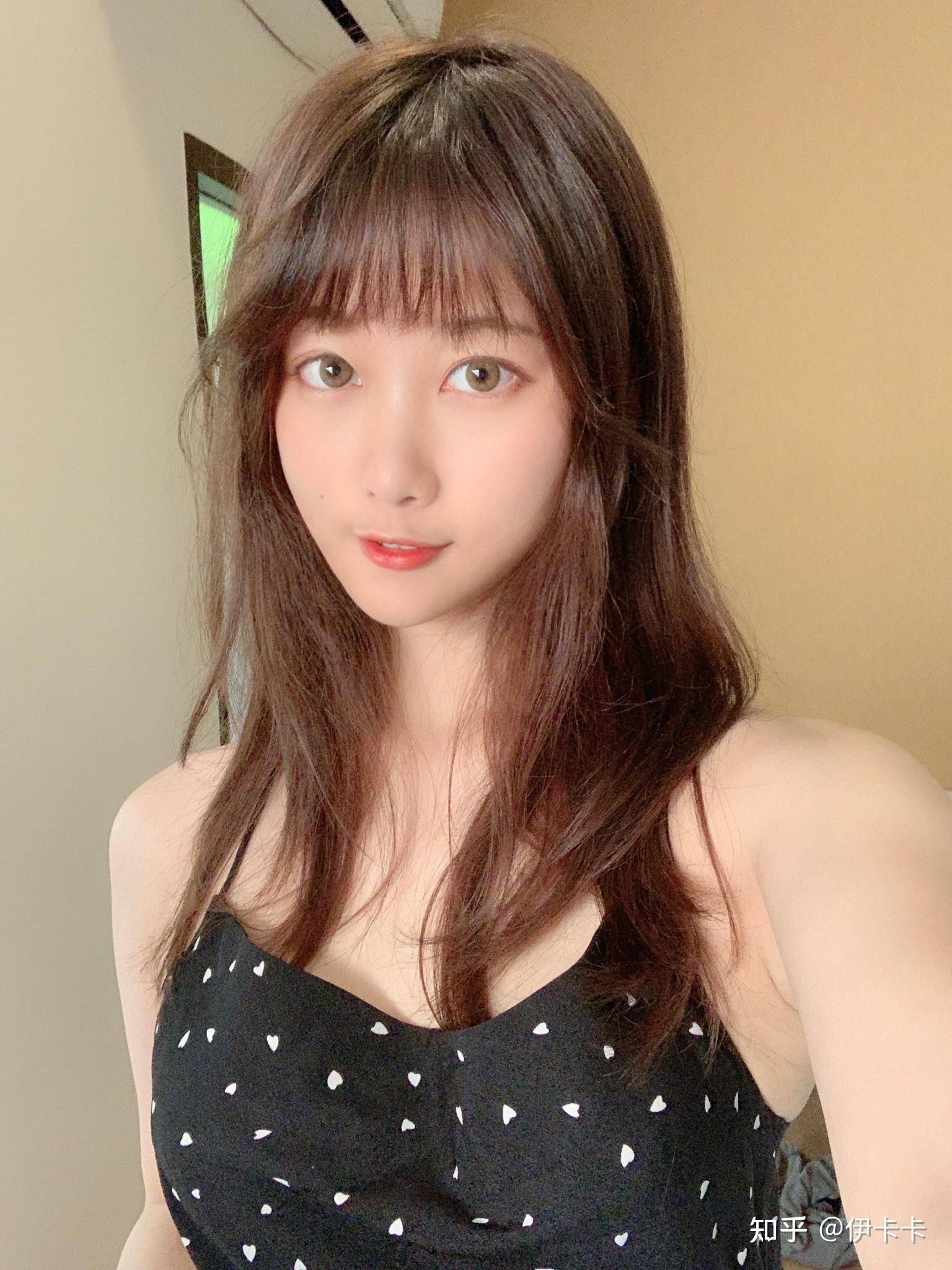 大胸妹子d以上穿吊带裙穿什么内衣呢