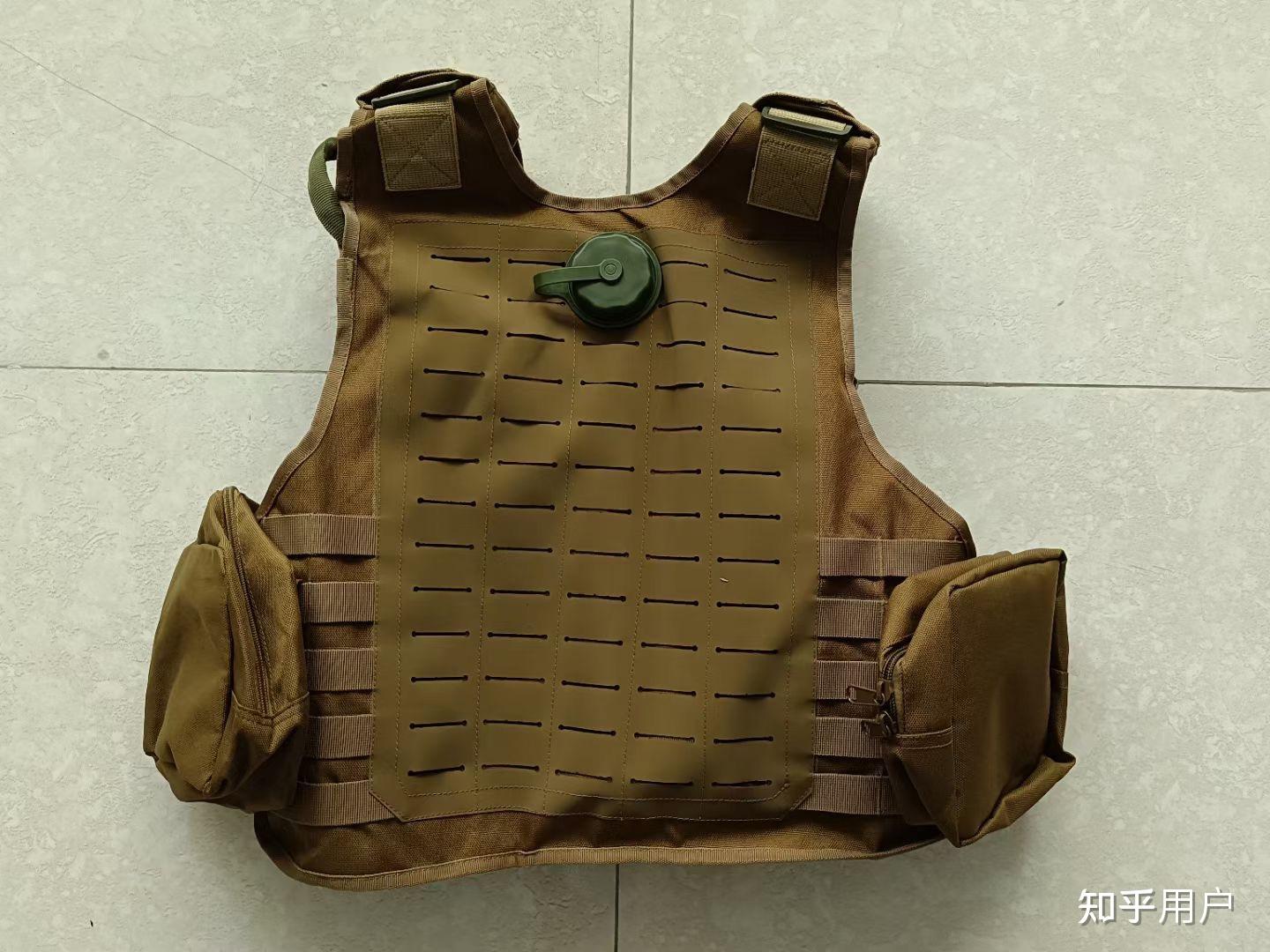 我国森林消防员使用的战术背心到底是什么牌子? - 知乎