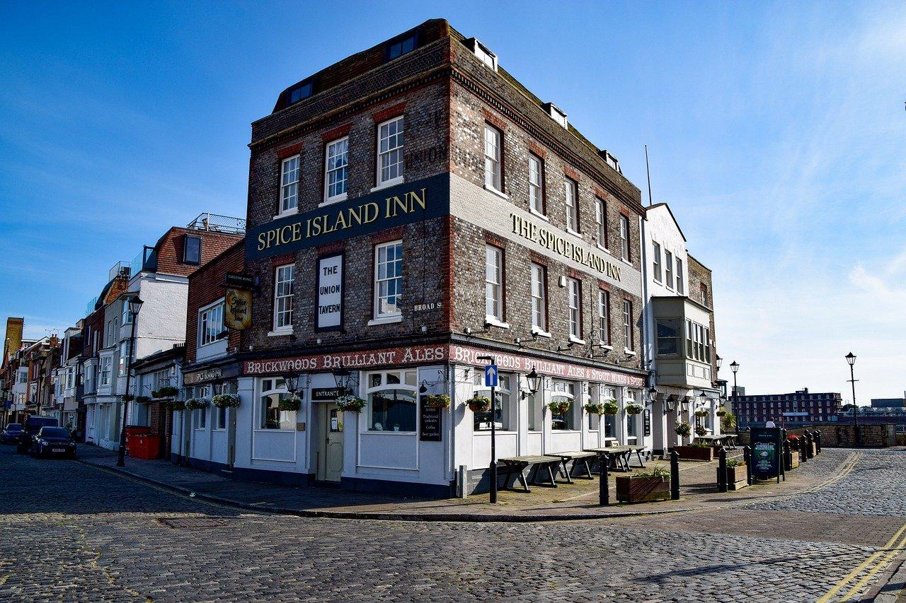 4. 运营资金估算