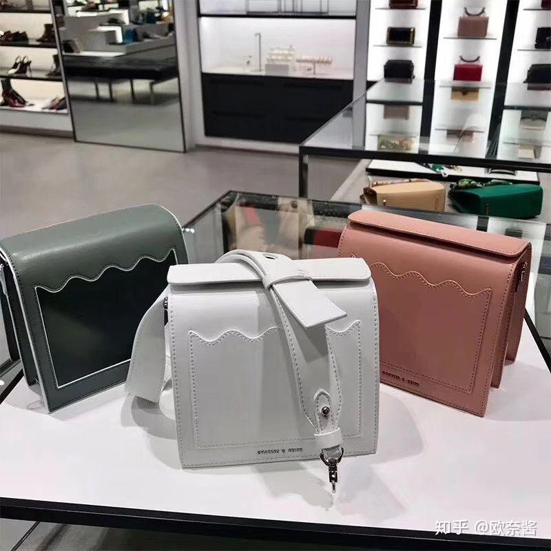 有没有适合春夏的包包?类似于下图的.谢谢?