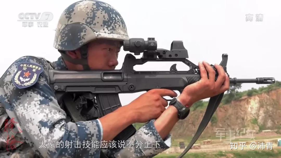 神来之笔or完全多余，谈谈国产95式步枪上最富争议的设计 - 知乎
