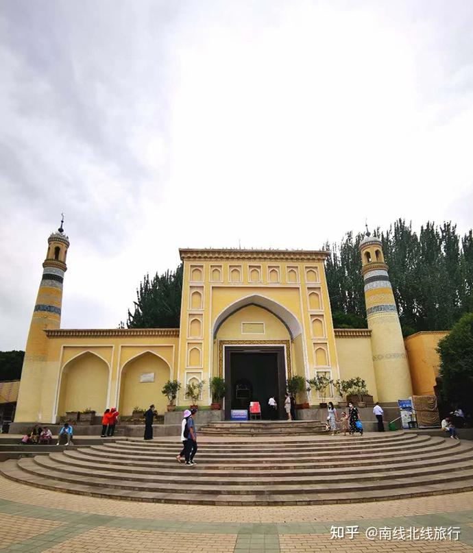 新疆南北疆景点对比_新疆塔城老干部局_新疆南北疆旅游路线推荐