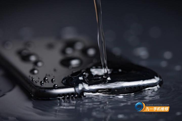 iPhone手机进水了怎么办?五个步骤教你救回不开机的苹果手机 - 知乎