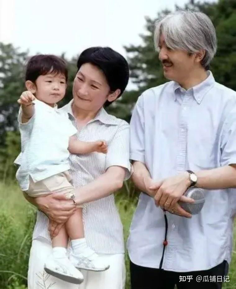 从“灰姑娘”到“笑面狐狸”:秋筱宫纪子妃的宫闱三十年 - 知乎
