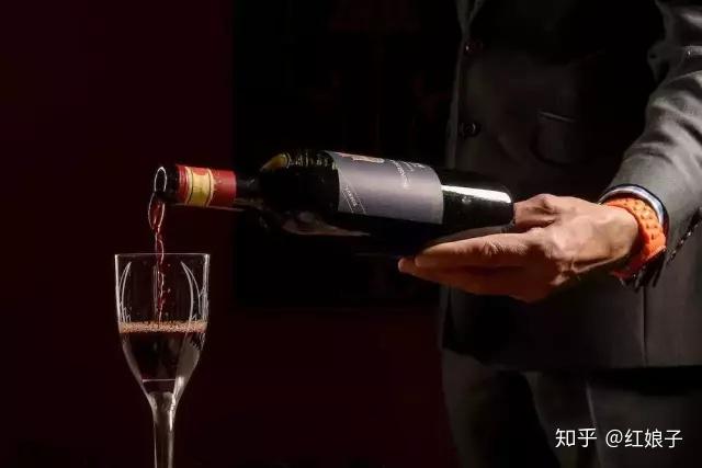 老蠹讲酒 | 带你掌握餐厅专业侍酒流程 - 知乎
