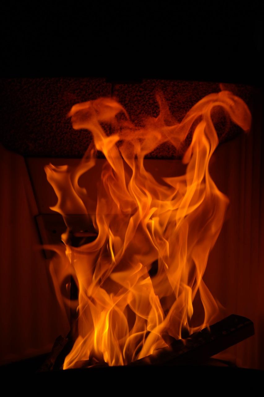 2. 设计布局与风格